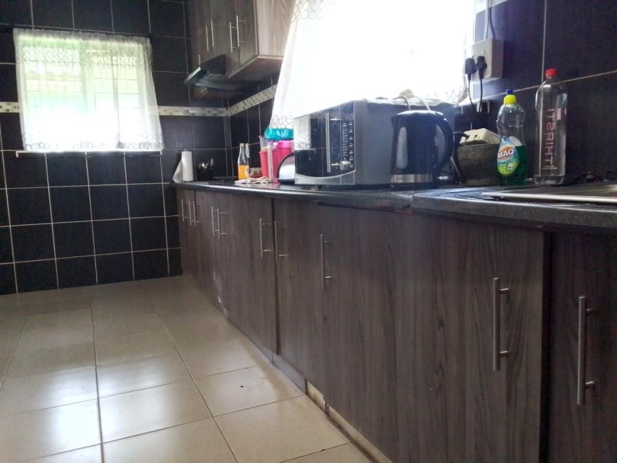3 Bedroom Property for Sale in Westridge KwaZulu-Natal