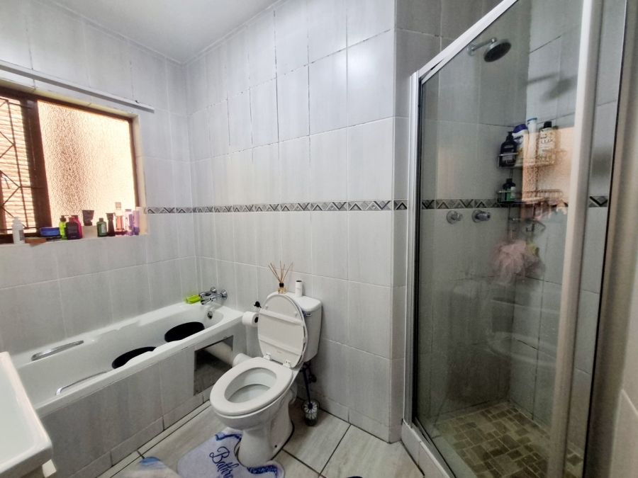 To Let 2 Bedroom Property for Rent in Chase Valley KwaZulu-Natal