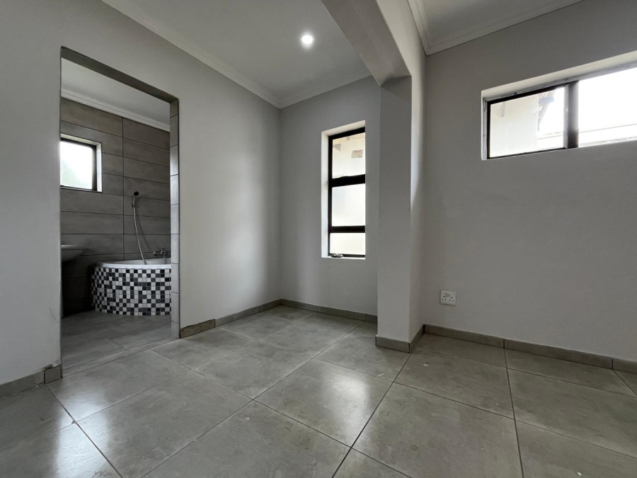 To Let 4 Bedroom Property for Rent in Pioneer Park KwaZulu-Natal