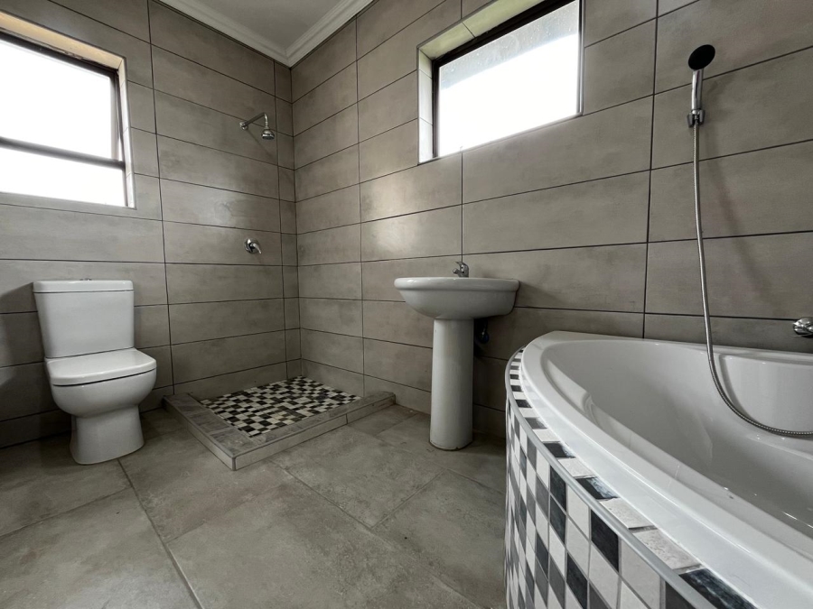 To Let 4 Bedroom Property for Rent in Pioneer Park KwaZulu-Natal