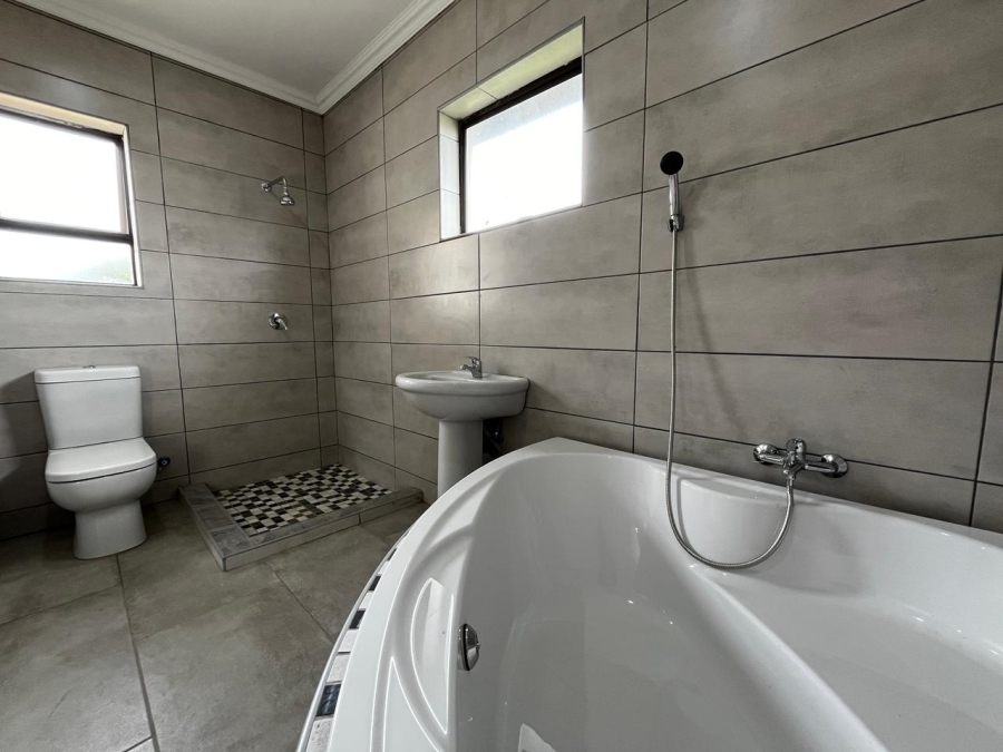 To Let 4 Bedroom Property for Rent in Pioneer Park KwaZulu-Natal