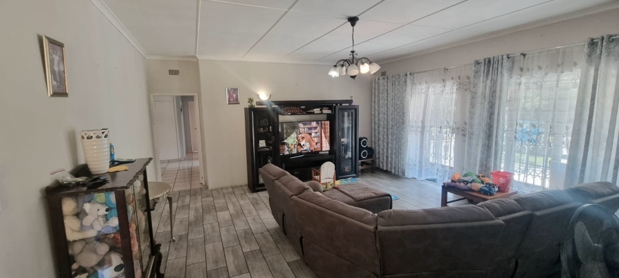 4 Bedroom Property for Sale in St Michaels On Sea KwaZulu-Natal