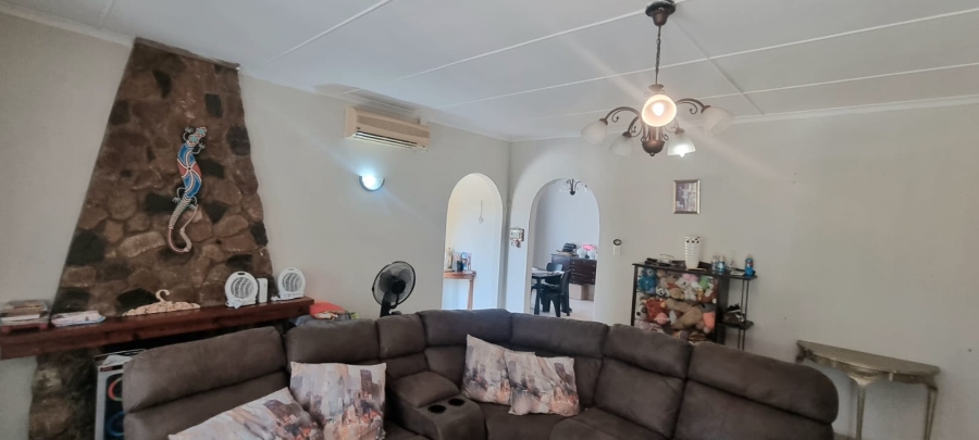 4 Bedroom Property for Sale in St Michaels On Sea KwaZulu-Natal