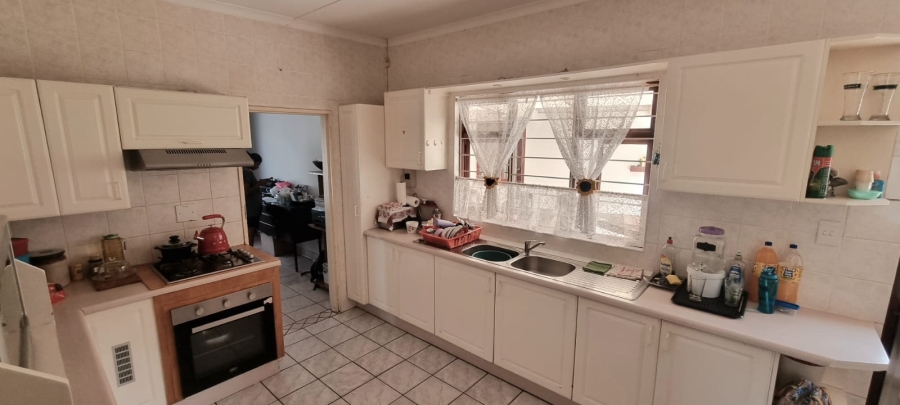 4 Bedroom Property for Sale in St Michaels On Sea KwaZulu-Natal