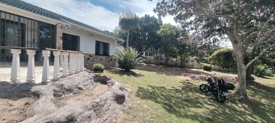4 Bedroom Property for Sale in St Michaels On Sea KwaZulu-Natal