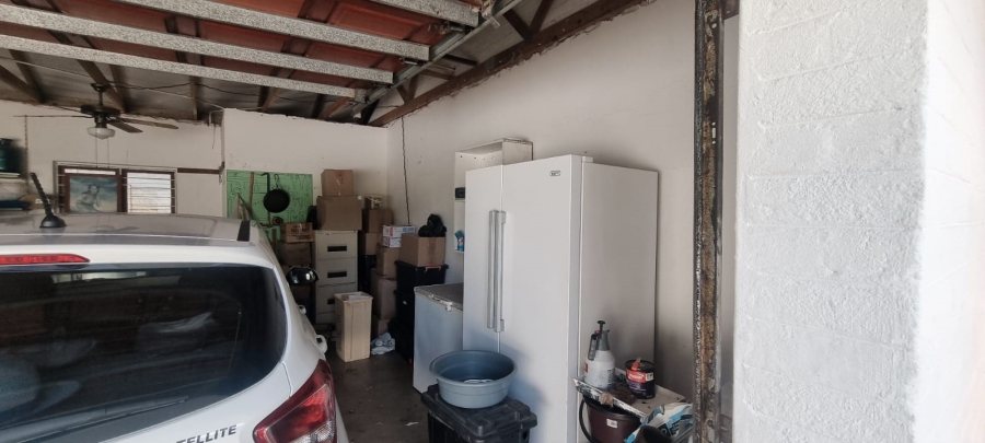 4 Bedroom Property for Sale in St Michaels On Sea KwaZulu-Natal