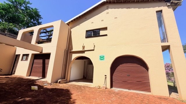 6 Bedroom Property for Sale in Leisure Bay KwaZulu-Natal