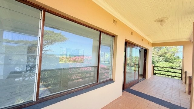 6 Bedroom Property for Sale in Leisure Bay KwaZulu-Natal