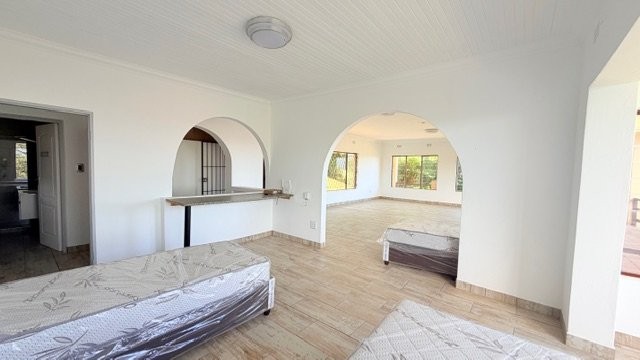 6 Bedroom Property for Sale in Leisure Bay KwaZulu-Natal