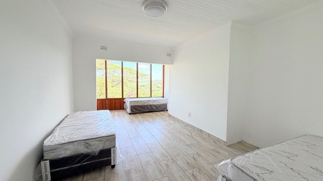 6 Bedroom Property for Sale in Leisure Bay KwaZulu-Natal