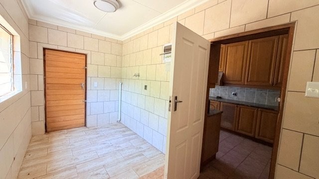 6 Bedroom Property for Sale in Leisure Bay KwaZulu-Natal