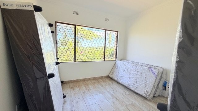 6 Bedroom Property for Sale in Leisure Bay KwaZulu-Natal