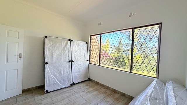 6 Bedroom Property for Sale in Leisure Bay KwaZulu-Natal