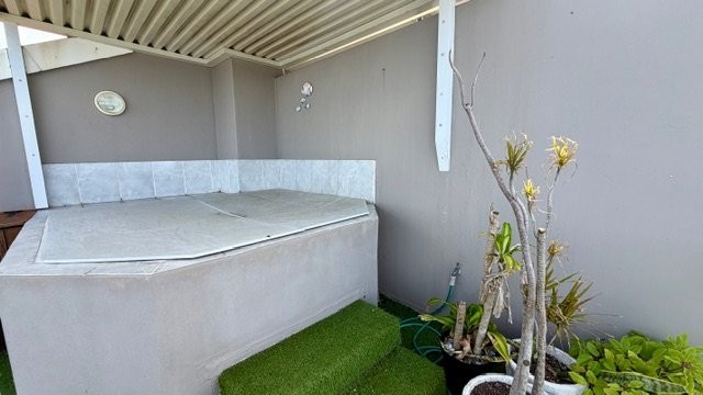 4 Bedroom Property for Sale in Ramsgate KwaZulu-Natal