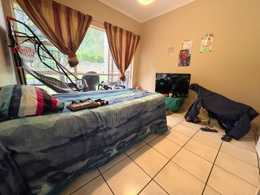 4 Bedroom Property for Sale in Schuinshoogte KwaZulu-Natal