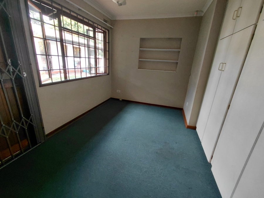 8 Bedroom Property for Sale in Sherwood KwaZulu-Natal