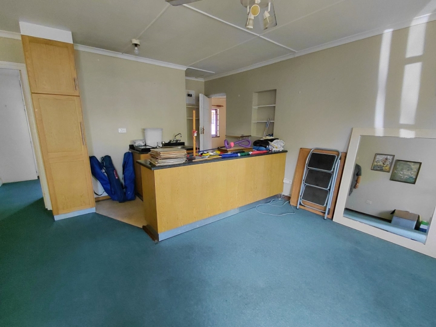 8 Bedroom Property for Sale in Sherwood KwaZulu-Natal