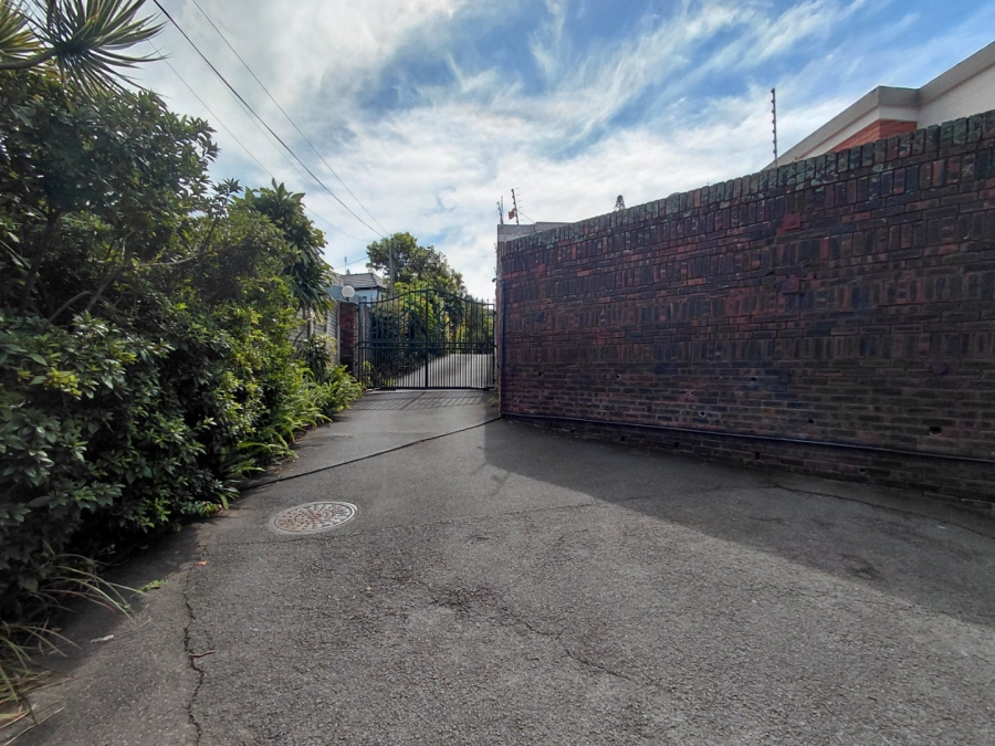 8 Bedroom Property for Sale in Sherwood KwaZulu-Natal