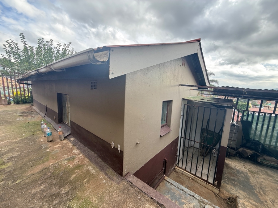 4 Bedroom Property for Sale in Raisethorpe KwaZulu-Natal