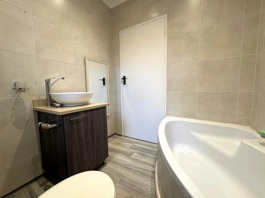 3 Bedroom Property for Sale in Pioneer Park KwaZulu-Natal