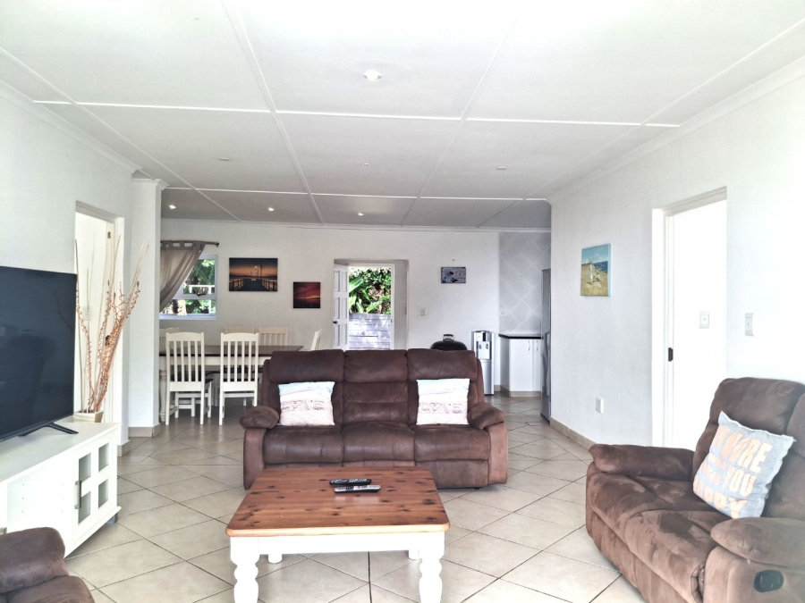 3 Bedroom Property for Sale in Port Edward KwaZulu-Natal