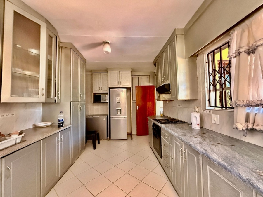 4 Bedroom Property for Sale in Huttenheights KwaZulu-Natal