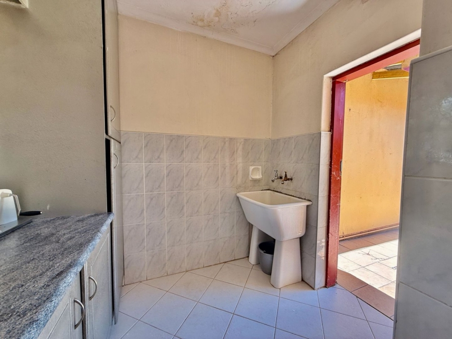 4 Bedroom Property for Sale in Huttenheights KwaZulu-Natal