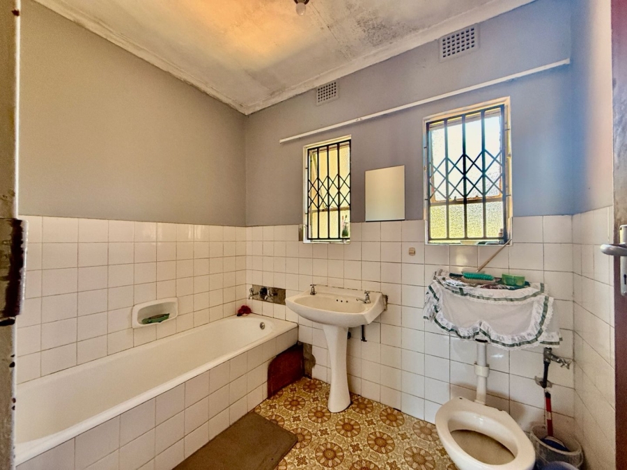 4 Bedroom Property for Sale in Huttenheights KwaZulu-Natal