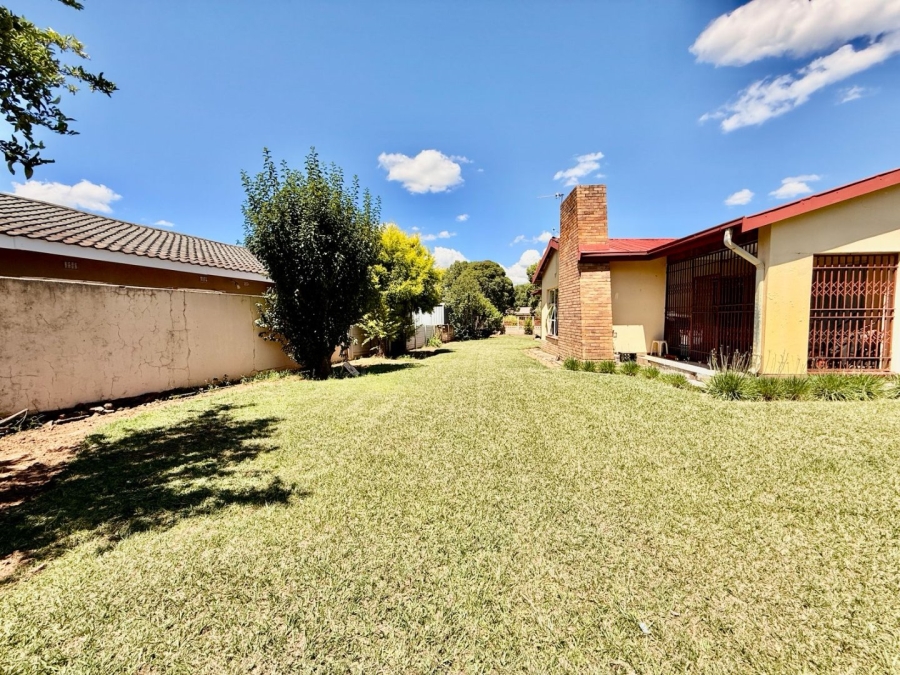 4 Bedroom Property for Sale in Huttenheights KwaZulu-Natal
