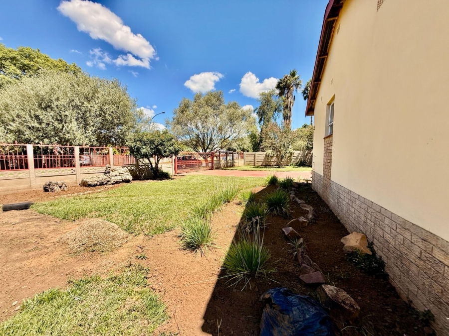 4 Bedroom Property for Sale in Huttenheights KwaZulu-Natal