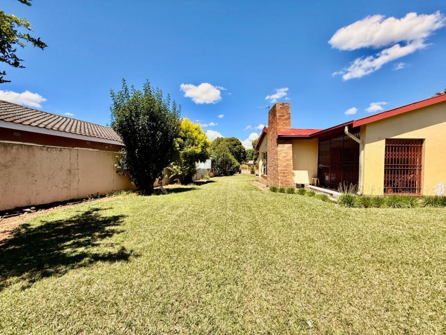 4 Bedroom Property for Sale in Huttenheights KwaZulu-Natal