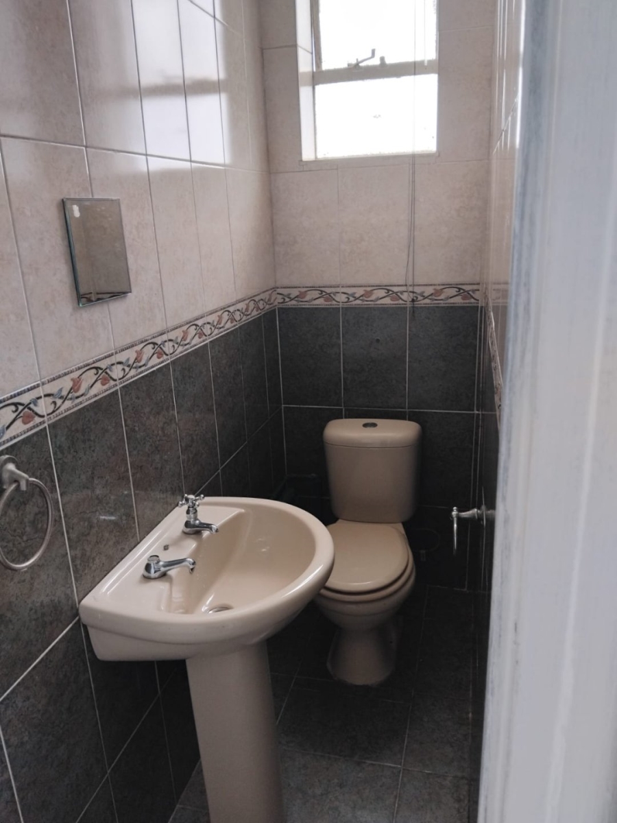 2 Bedroom Property for Sale in Windermere KwaZulu-Natal