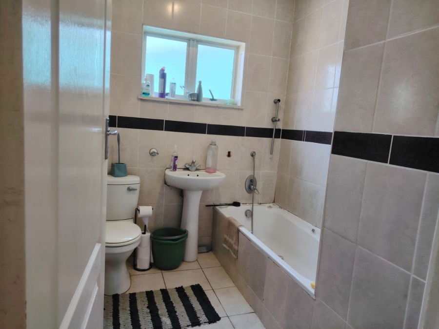 1 Bedroom Property for Sale in Morningside KwaZulu-Natal