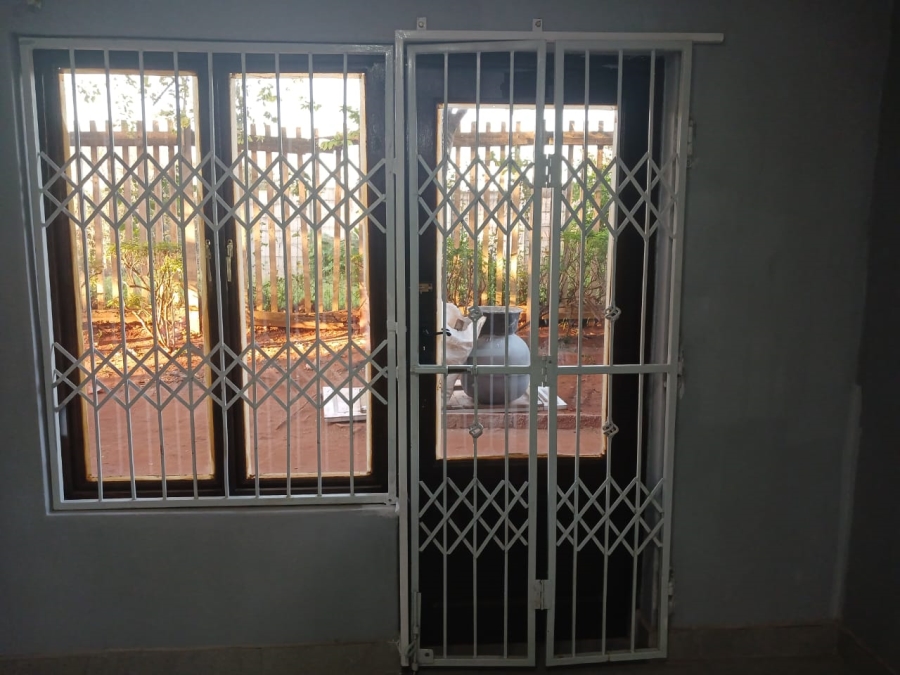 2 Bedroom Property for Sale in Montclair KwaZulu-Natal