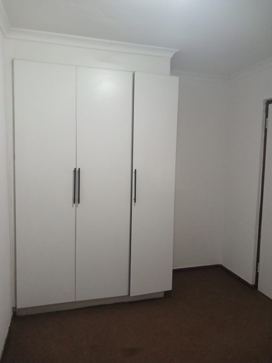 2 Bedroom Property for Sale in Montclair KwaZulu-Natal