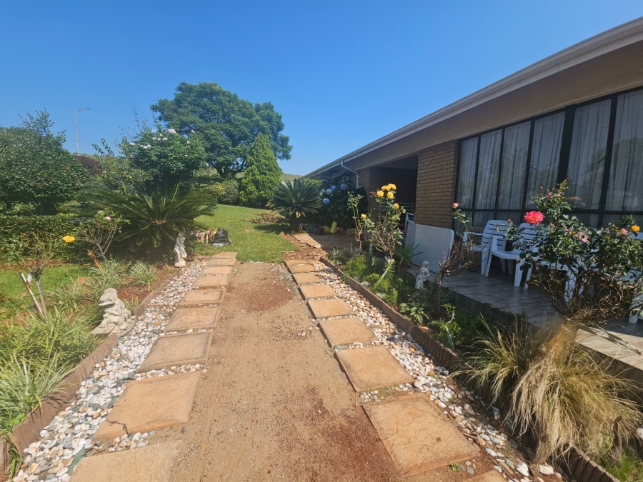 4 Bedroom Property for Sale in Signal Hill KwaZulu-Natal