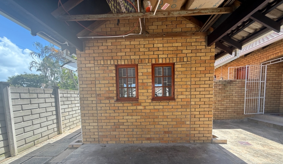 To Let 1 Bedroom Property for Rent in Hayfields KwaZulu-Natal