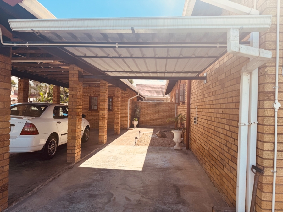 To Let 1 Bedroom Property for Rent in Hayfields KwaZulu-Natal