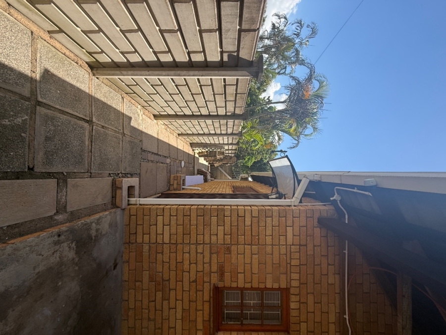 To Let 1 Bedroom Property for Rent in Hayfields KwaZulu-Natal