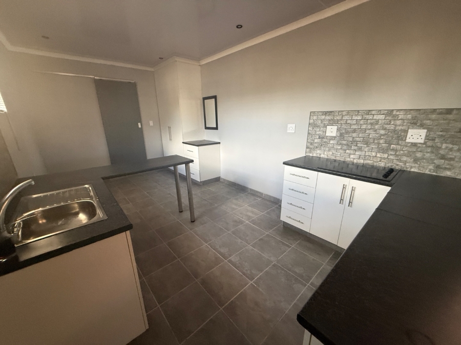 To Let 1 Bedroom Property for Rent in Hayfields KwaZulu-Natal