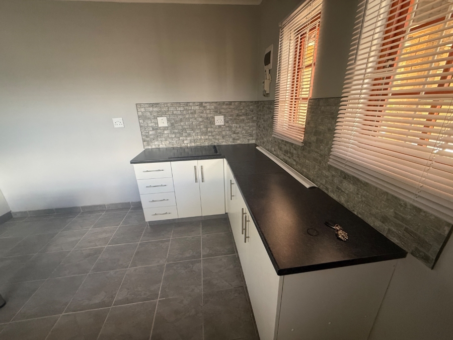 To Let 1 Bedroom Property for Rent in Hayfields KwaZulu-Natal