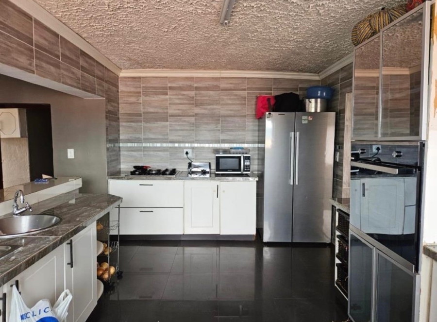 3 Bedroom Property for Sale in Eastwood KwaZulu-Natal