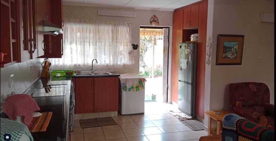 2 Bedroom Property for Sale in Hibberdene KwaZulu-Natal