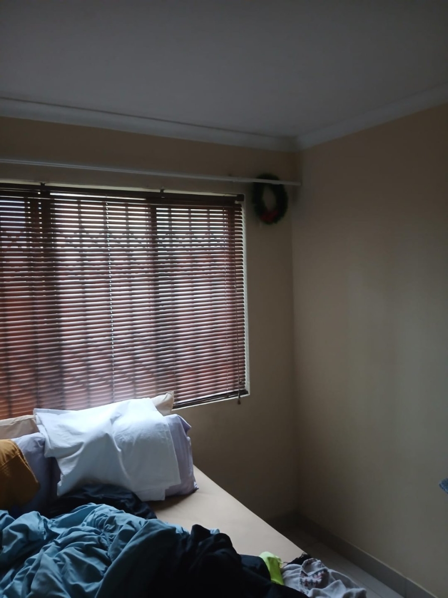 2 Bedroom Property for Sale in Montclair KwaZulu-Natal