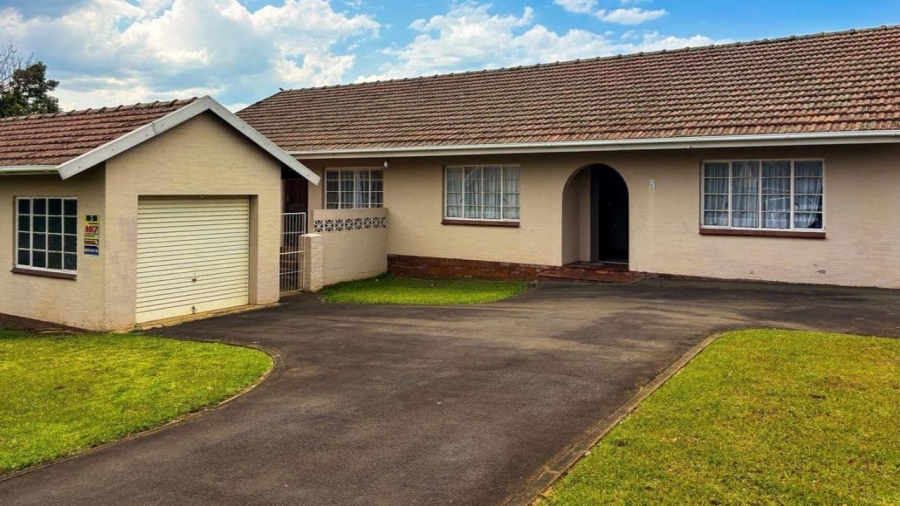 4 Bedroom Property for Sale in Scottsville KwaZulu-Natal