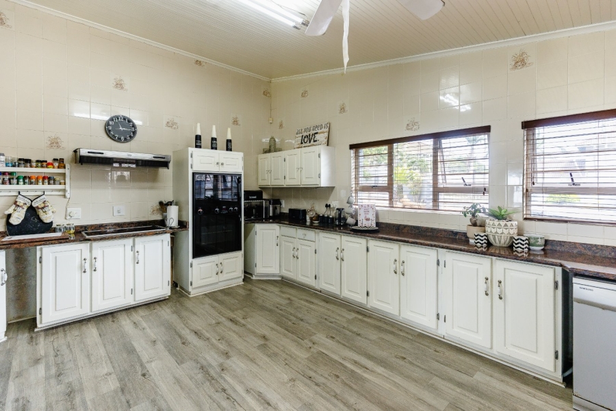 4 Bedroom Property for Sale in Shelly Beach KwaZulu-Natal