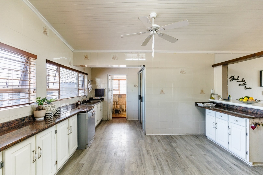 4 Bedroom Property for Sale in Shelly Beach KwaZulu-Natal