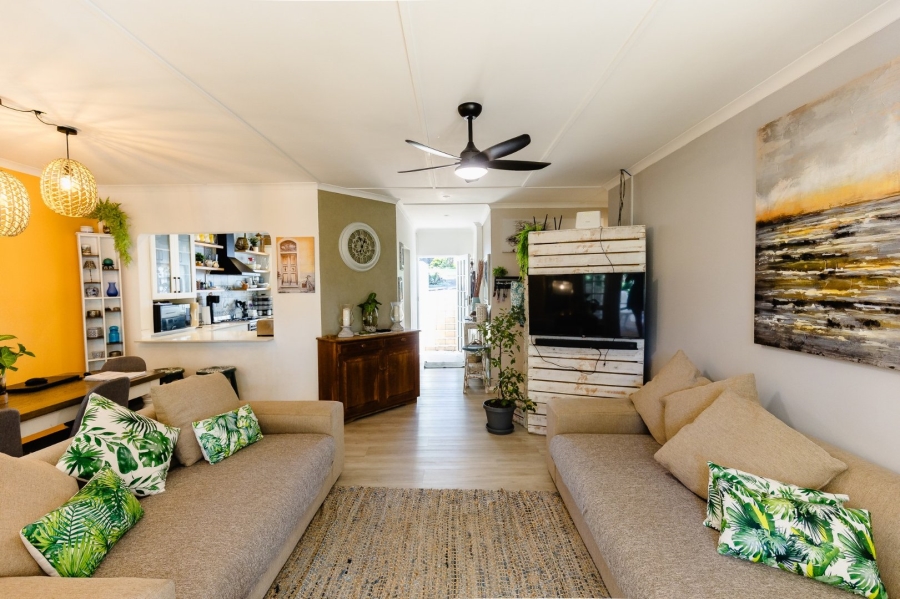 3 Bedroom Property for Sale in Umtentweni KwaZulu-Natal