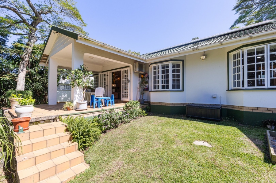 3 Bedroom Property for Sale in Umtentweni KwaZulu-Natal