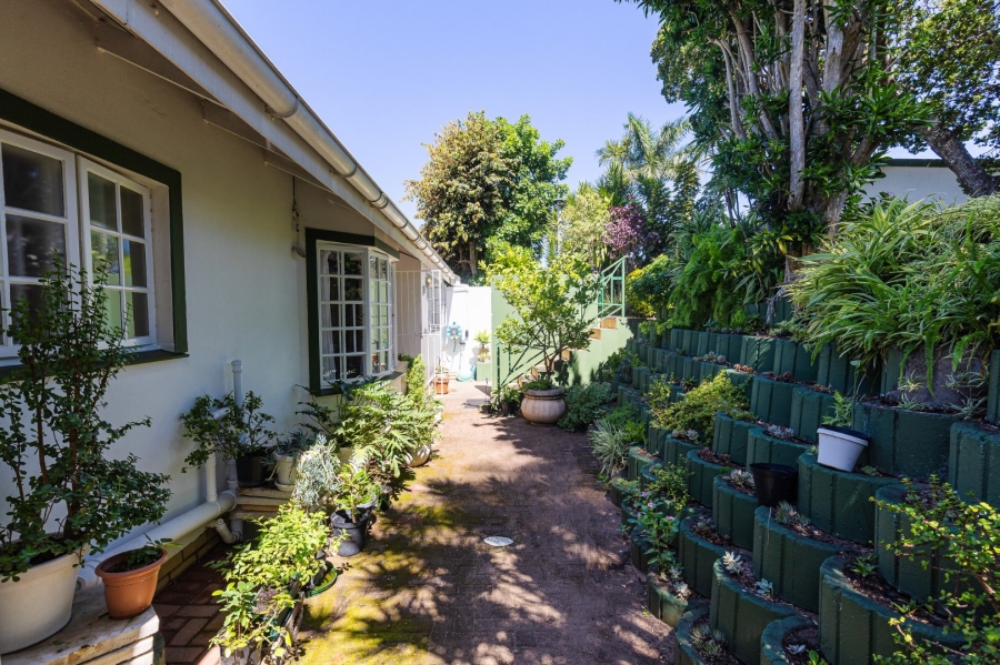 3 Bedroom Property for Sale in Umtentweni KwaZulu-Natal